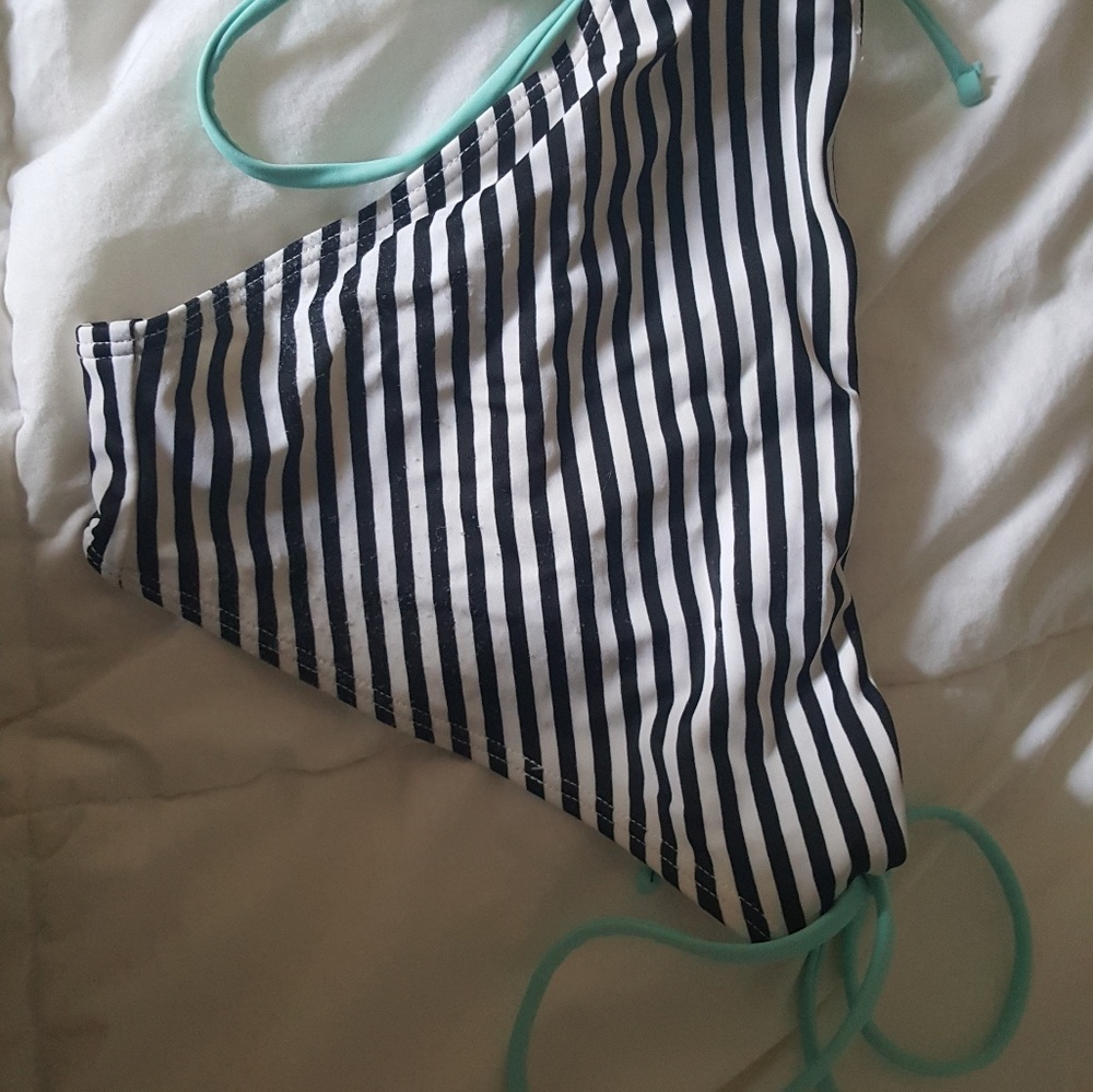 Bikini set - Picture 3 of 5